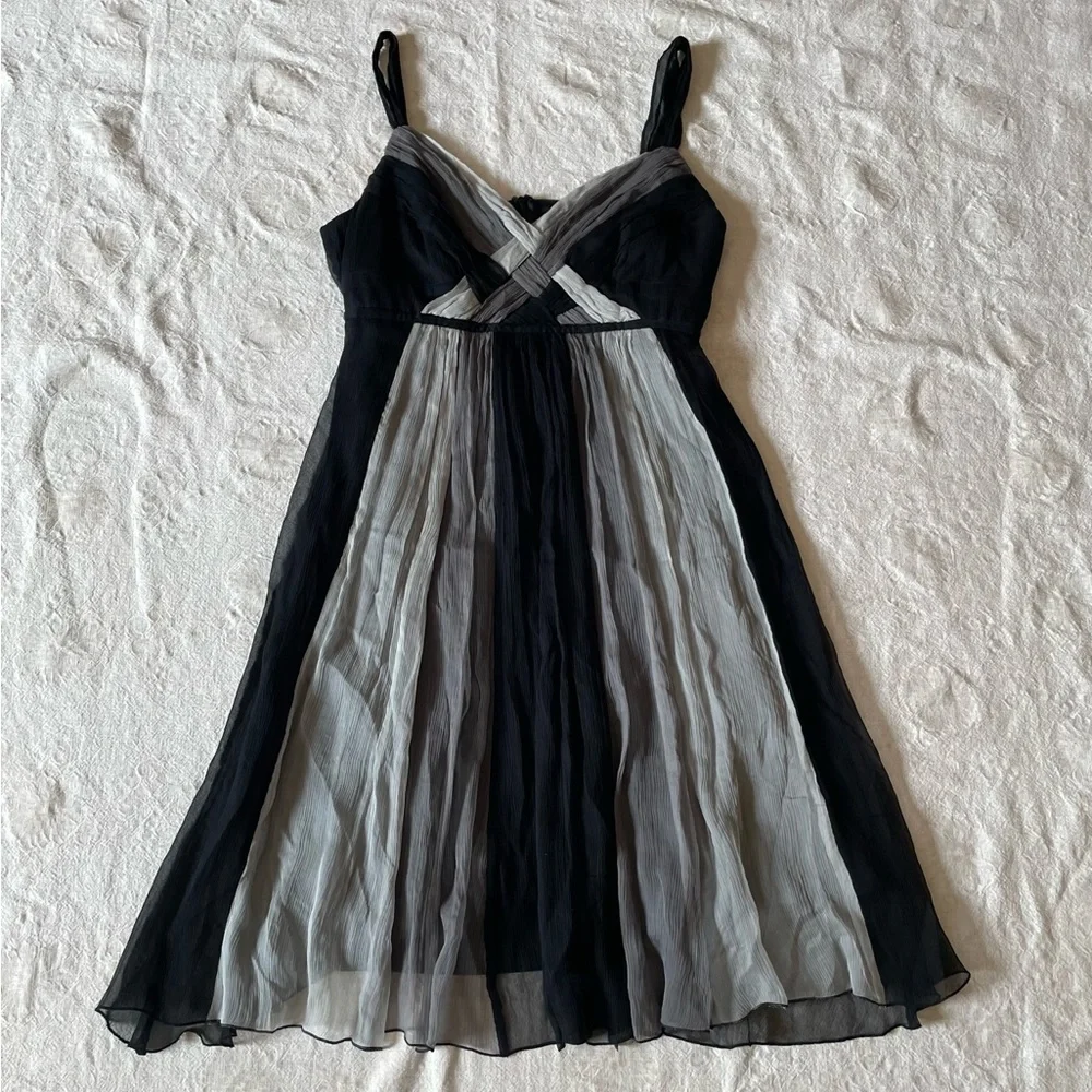 VINTAGE Silk Dress - Picture 6 of 9